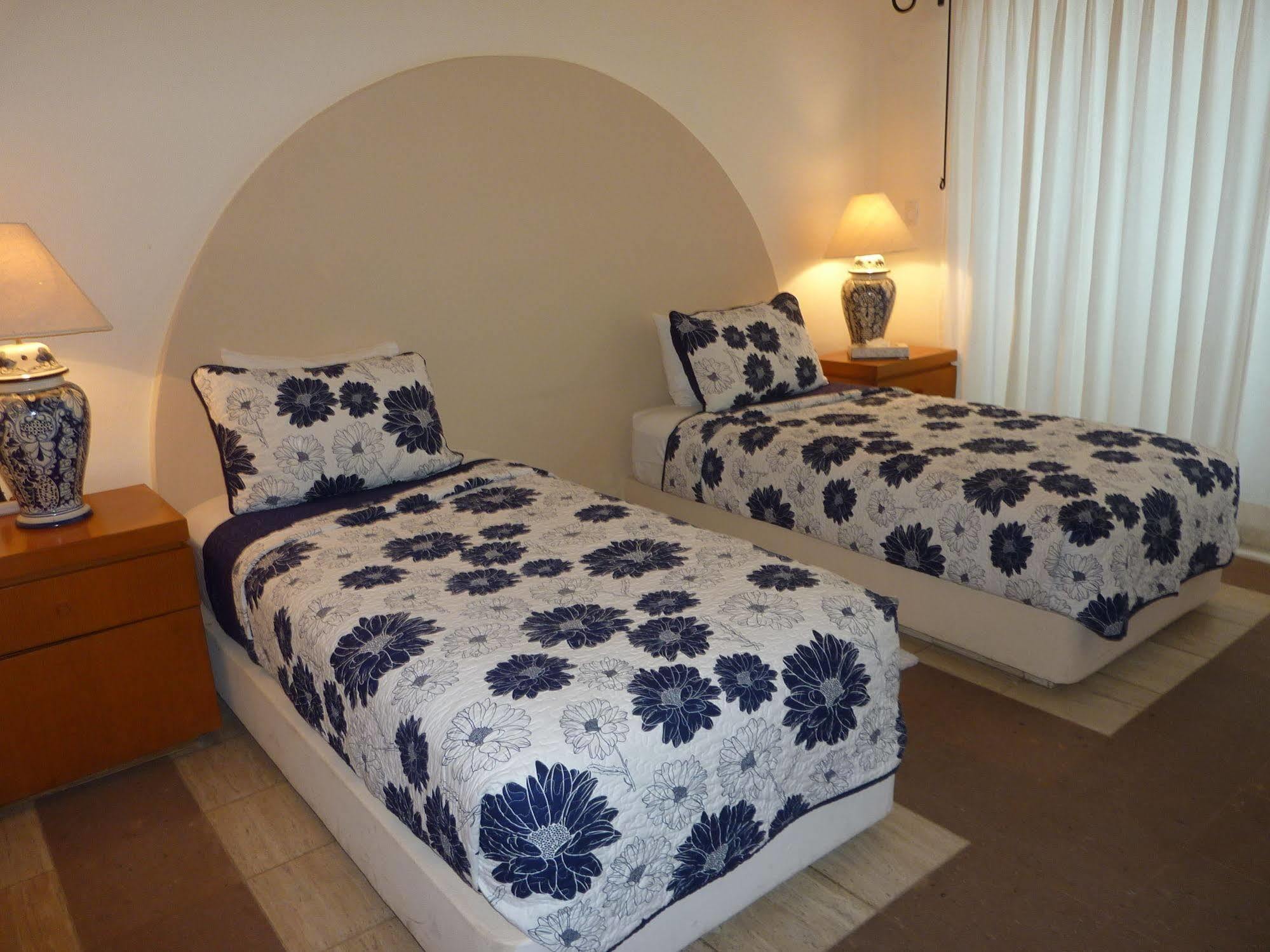 Del Sol Hotel